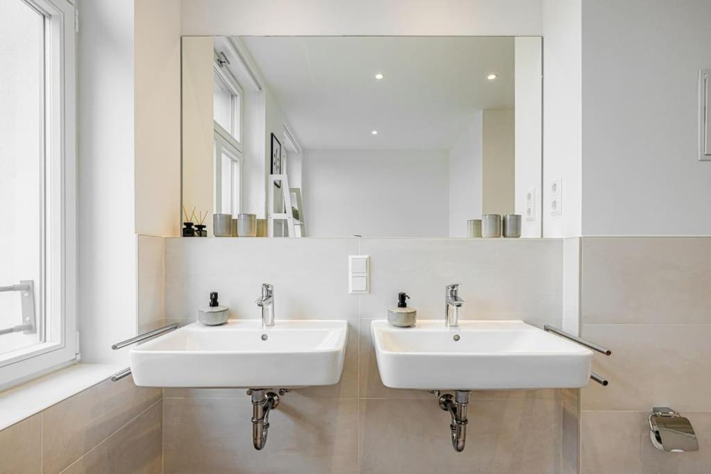 Stylisches Zentrales City-Apartment Mit 2 Balkonen Leipzig Extérieur photo