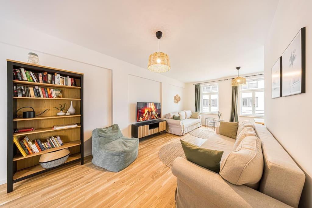 Stylisches Zentrales City-Apartment Mit 2 Balkonen Leipzig Extérieur photo