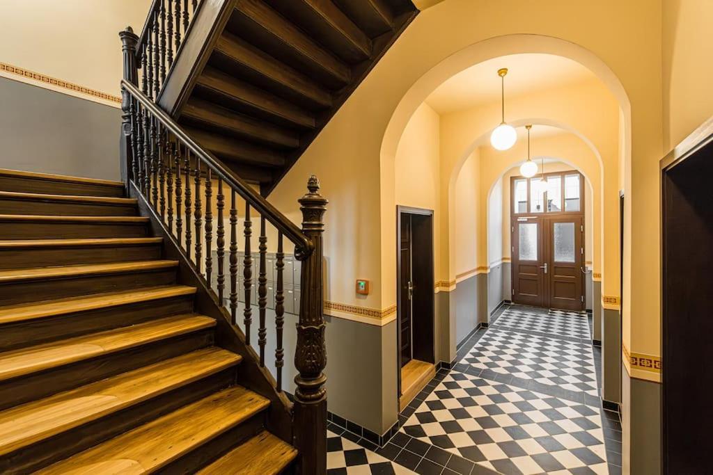 Stylisches Zentrales City-Apartment Mit 2 Balkonen Leipzig Extérieur photo